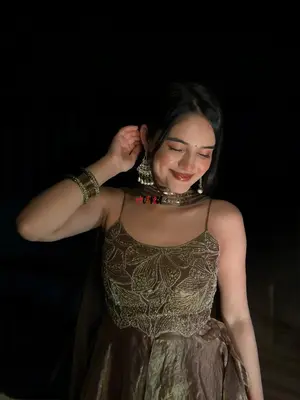 Varanasi high profile independent college and bhabhi available full satisfaction call me genuine service