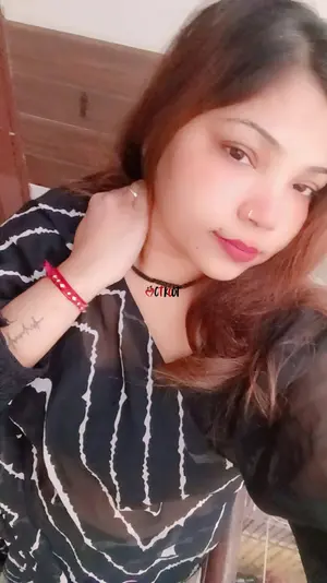 Vadodara call girl only cash payment genuine service available only cash payment genuine service available